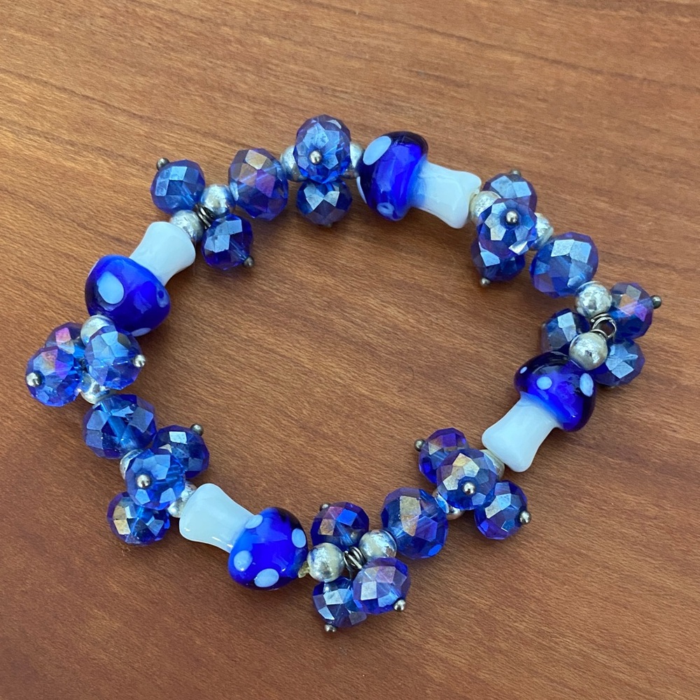 Vibrant Blue and White Stretch Beaded Bracelet with Glass Mushrooms